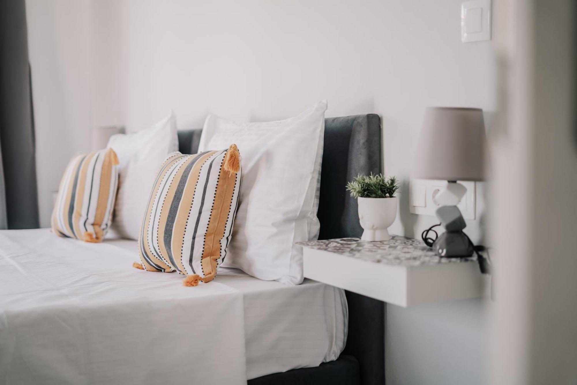 Sea Sailing Apartments 콘토칼리 외부 사진